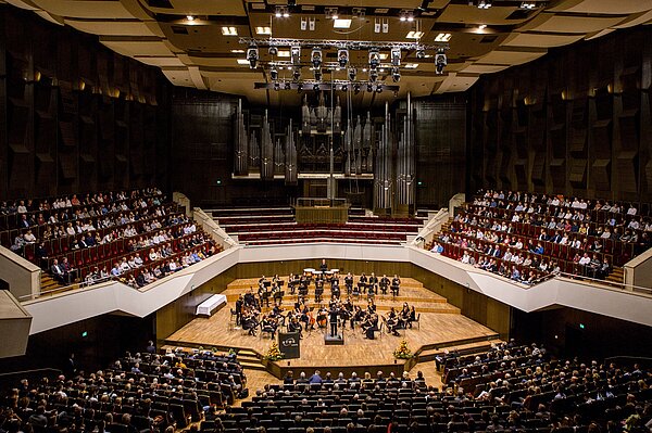 Feierliche Immatrikulation im Gewandhaus zu Leipzig 2018. (Foto: Robert Weinhold/HTWK Leipzig) Feierliche Immatrikulation im Gewandhaus zu Leipzig 2018. (Foto: Robert Weinhold/HTWK Leipzig)